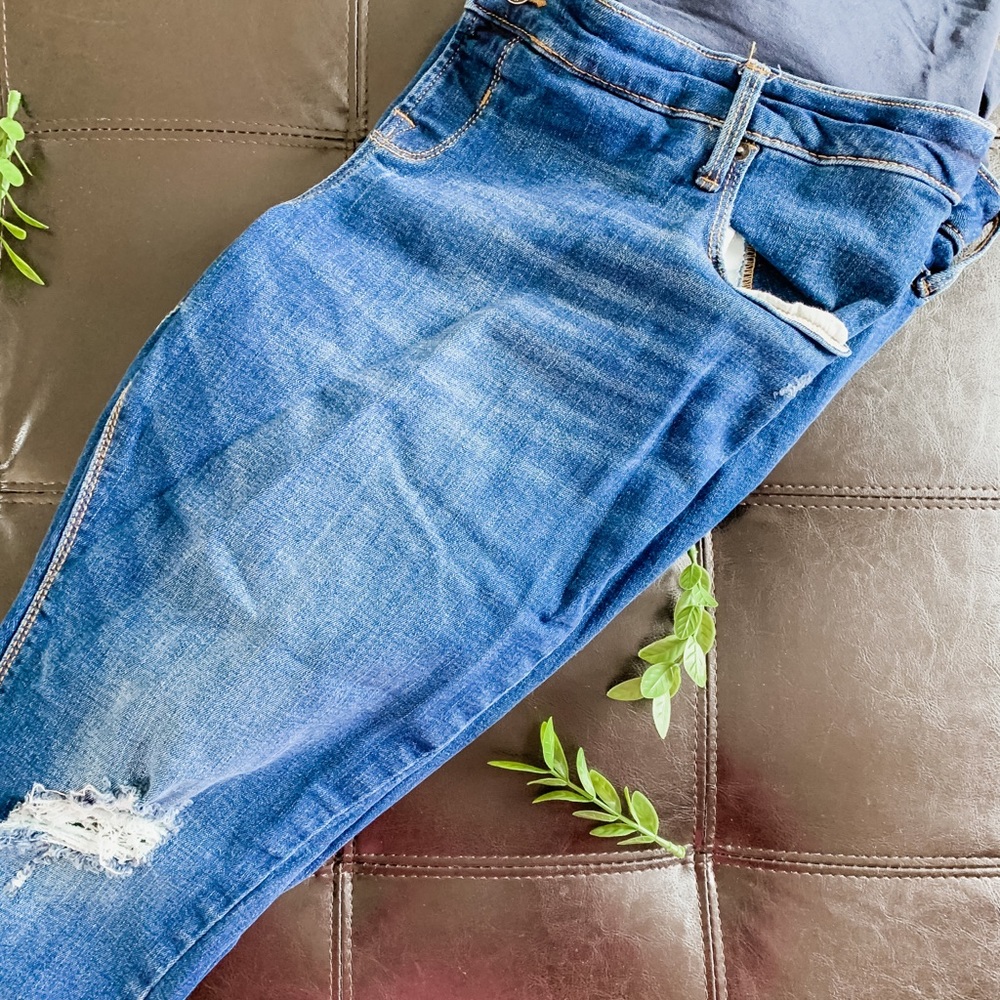 Super skinny maternity jeans